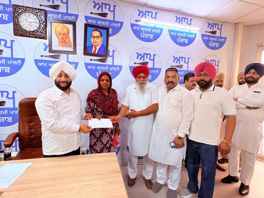 MLA Kulwant Singh Distributes 37 Lakh Grant for Mohali Development and Housing